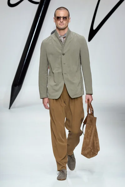 Look 2